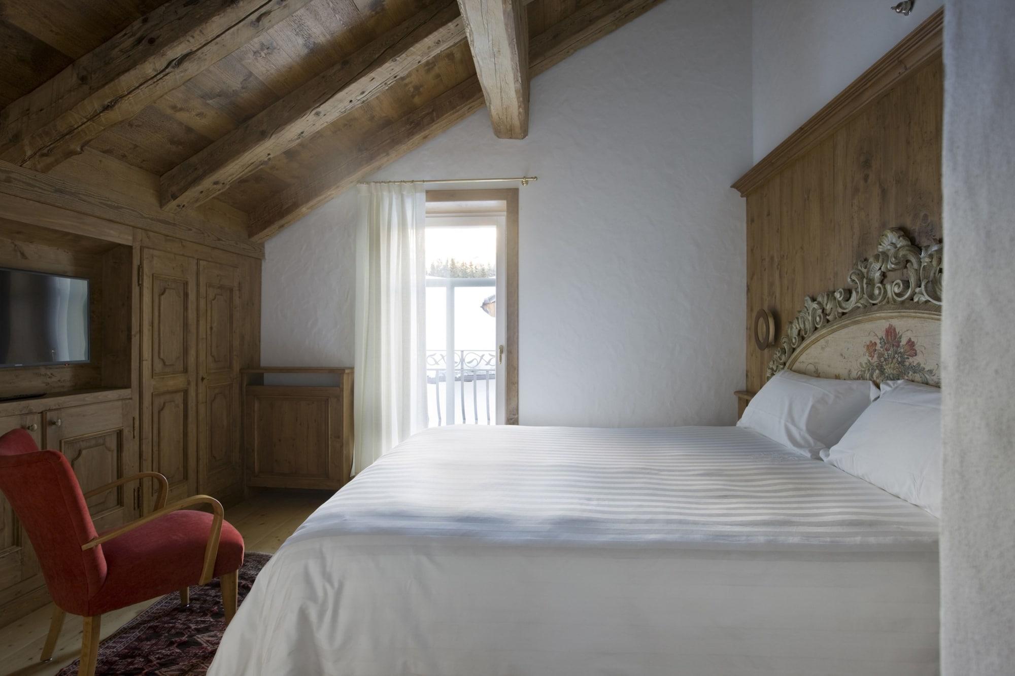 Hotel Cortina Cortina d'Ampezzo Exterior photo